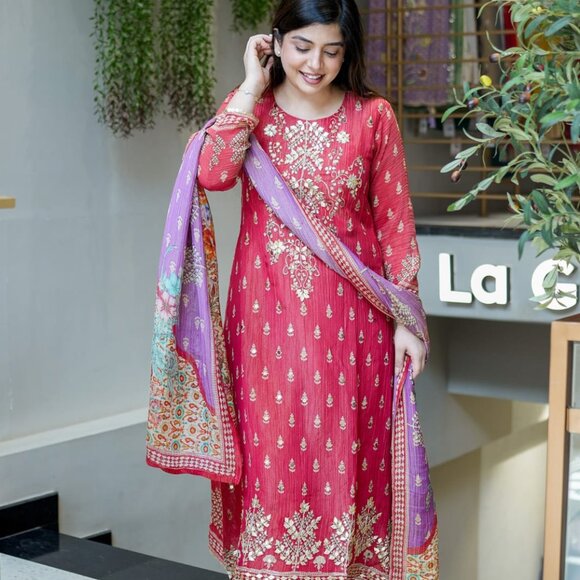 Pure Hand Work & Gota heavy Work Kurti Set - Picture 6 of 11